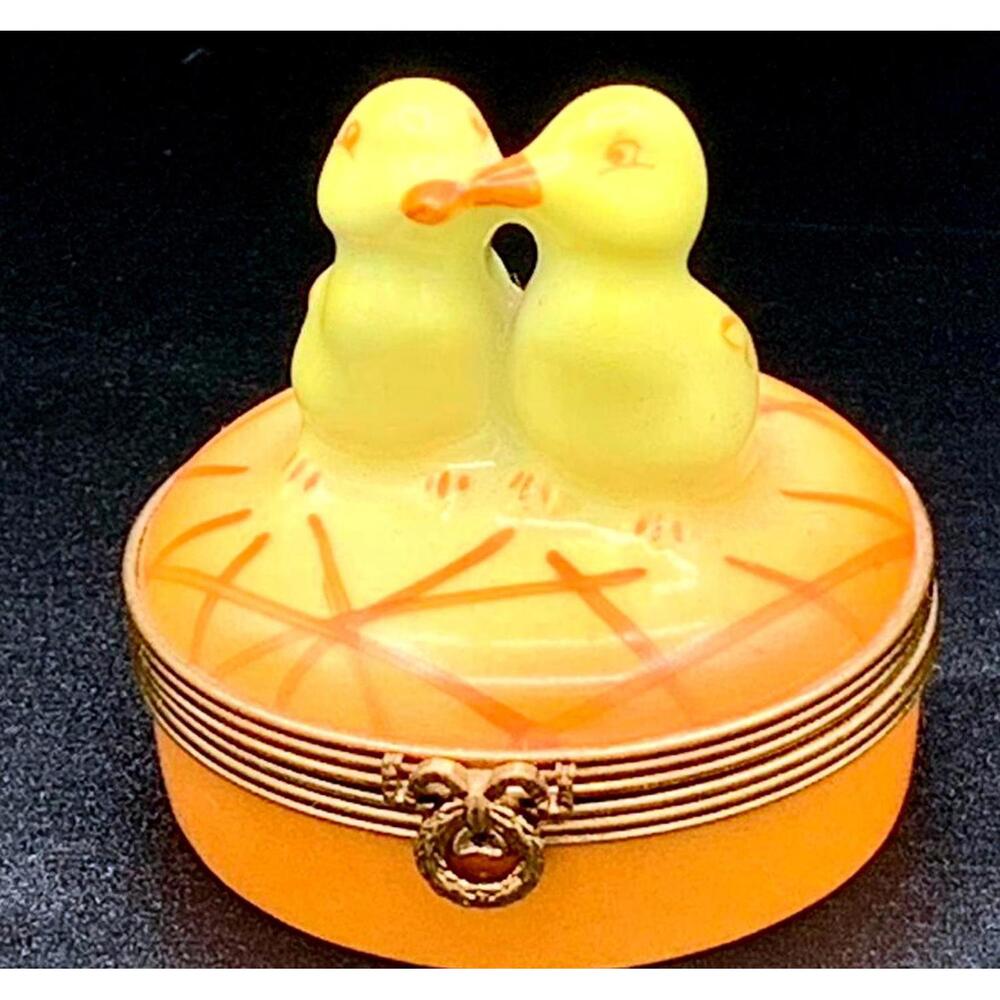 Authentic Limoges Castel “Love Birds” Trinket Box – Peint Main, France - Picture 5 of 6